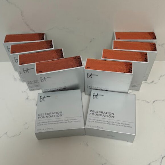 RESERVED LISTING - It Cosmetics Celebration Foundation full coverage powder RICH - Picture 5 of 5